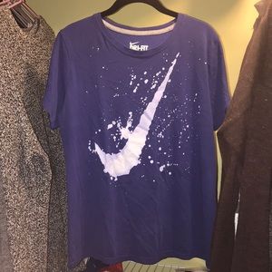 Nike Women’s Dri-fit Graphic Tee